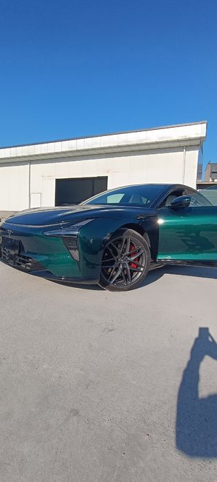 JI Yue 07 P 2024 Yil Robocar