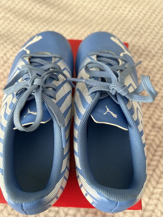 Маратонки за футбол. Кецове