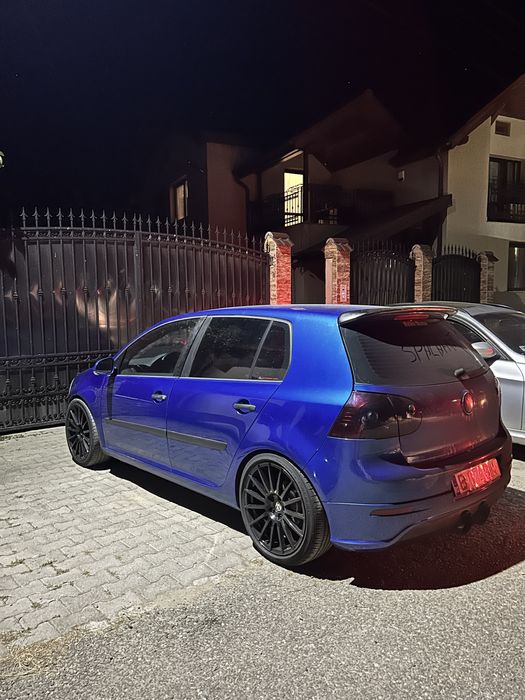 Vand sau schimb golf5 2.0BKD