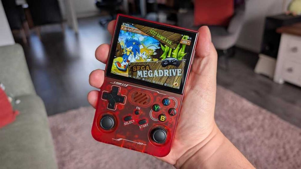 Consola portabila ORIGINALA R36S, 64 GB/128 GB noua plina cu jocuri