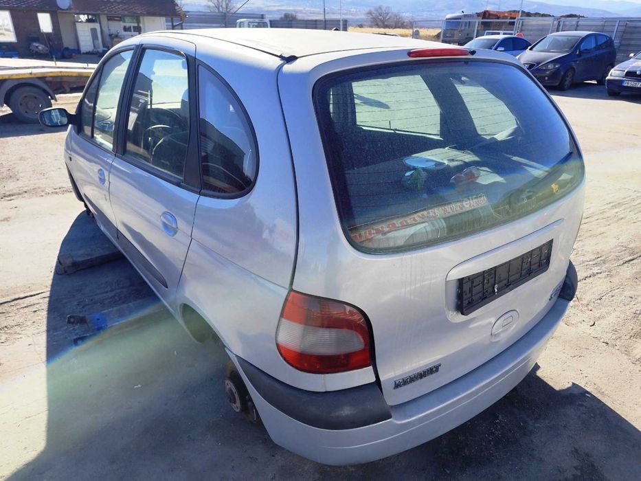 Renault Megane 1.9dci - 102к.с - 2002г. на части