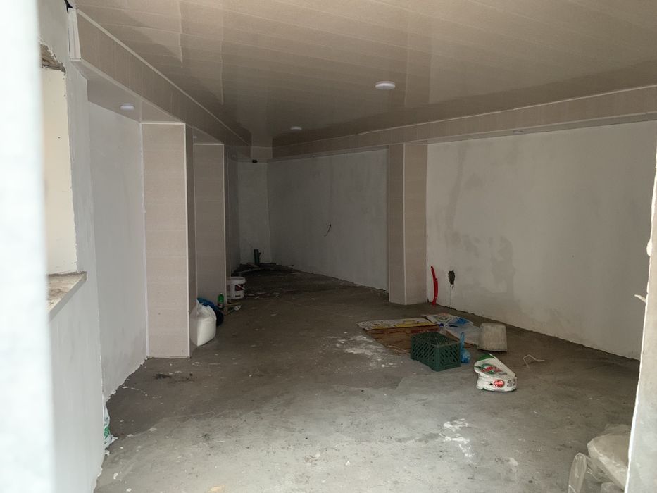 Sklad uchun arendaga beriladi 180 kv