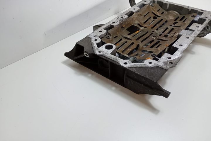 Baie ulei 2.7 tdi 4H2Q6U004FA Land Rover Range Rover Sport prima gene