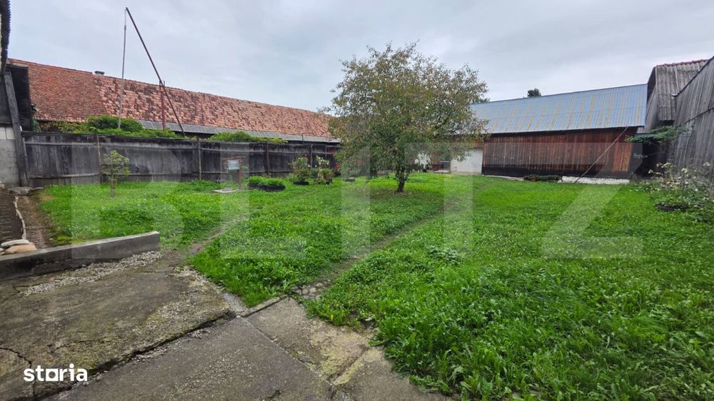 Casa de vanzare, cu 4 camere, 80 mp, satul Dorolea