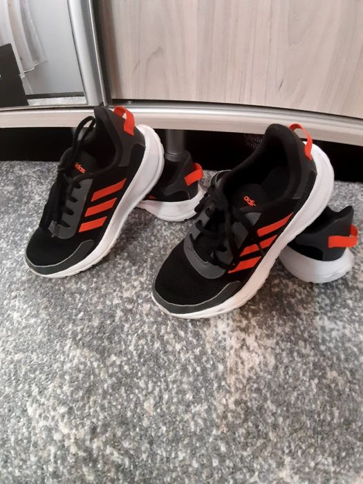 Adidași Adidas universali