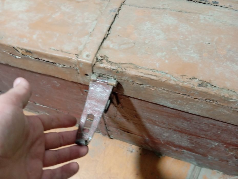 Старинный сундук деревянный для тех кто понимает в этом