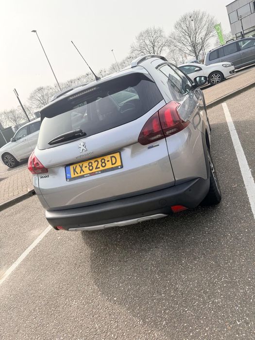 Peugeot 2008 1.2 Benzina din 12/2016