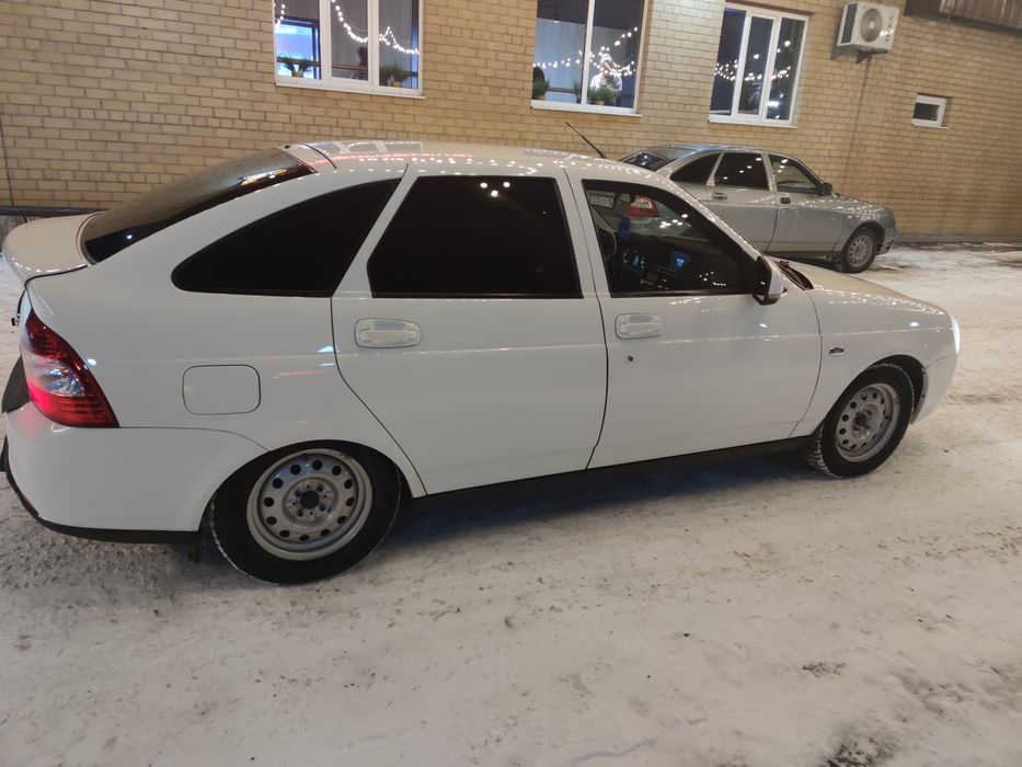 Продам Ладу Приору люкс
