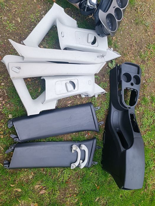 Останали части от Seat Altea 1.9 105 BJB