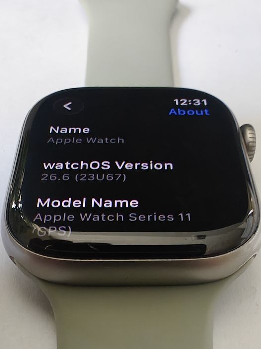 Продава Apple watch 11 46mm  GPS/100 % battery health
