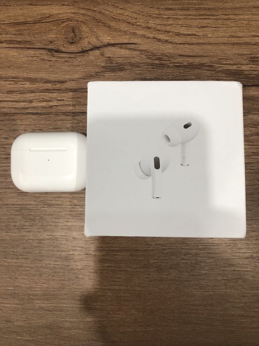 AirPods Pro 2.