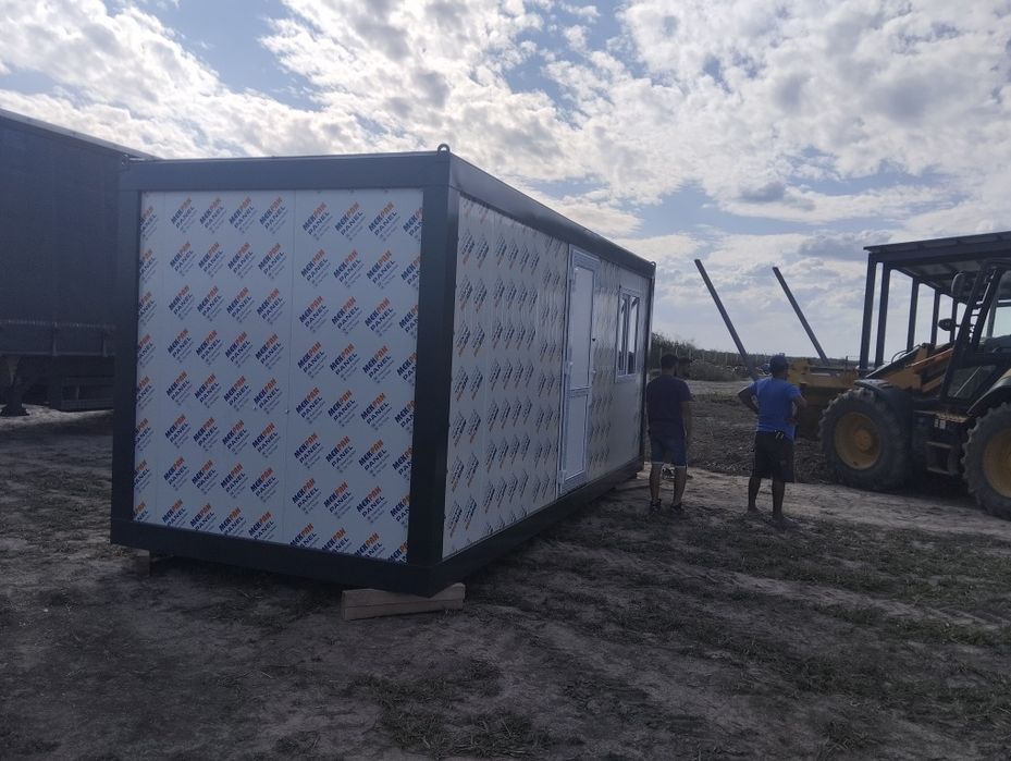 Vand container tip birou cu grup sanitar