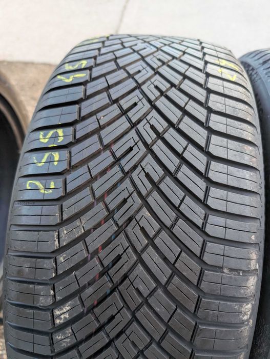 255/45 R19 • All Season • Continental AllSeasonContact ras