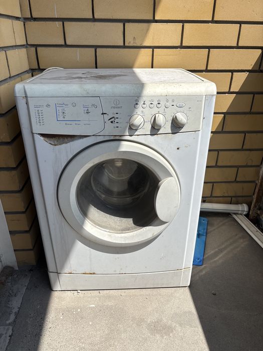Стиральная машина Indesit
