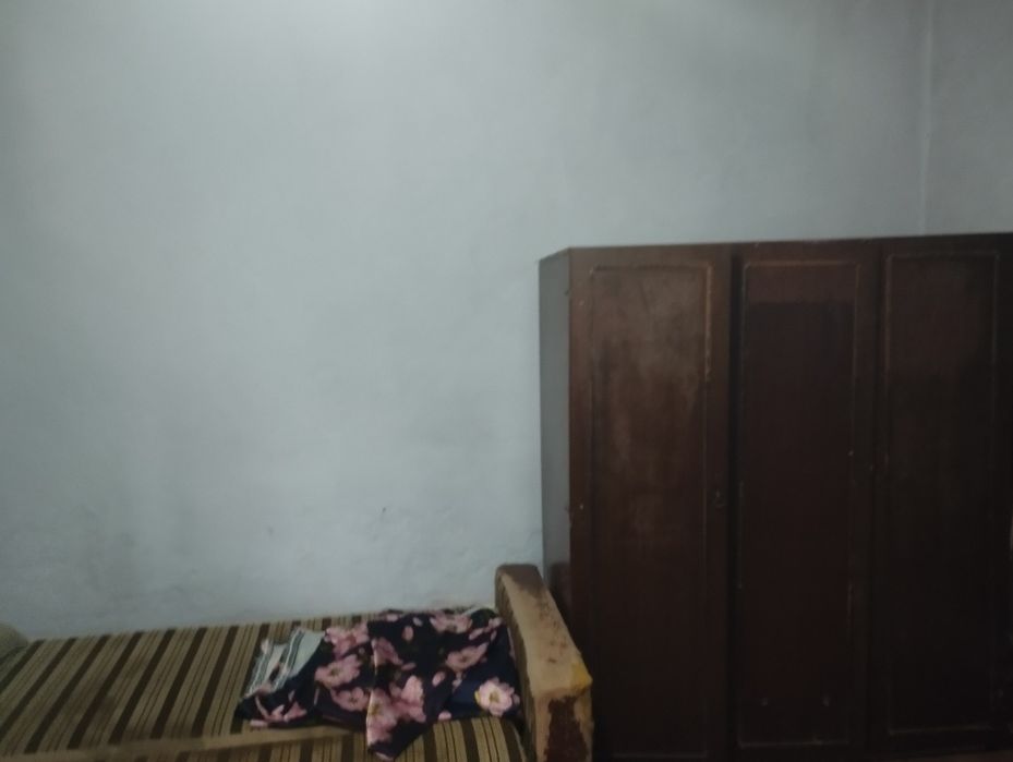 Двухкомнатная времянке,в городе.