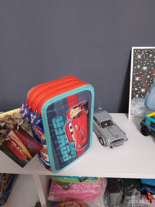 Penar neechipat băieți cu 3 fermoare