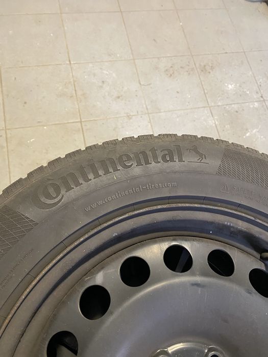 Anvelope  215/65 R 17 M+S Roata complete
