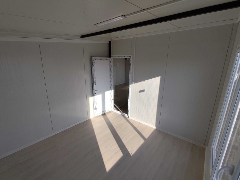 Жилищен контейнер 600/800 см. с двускатен покрив