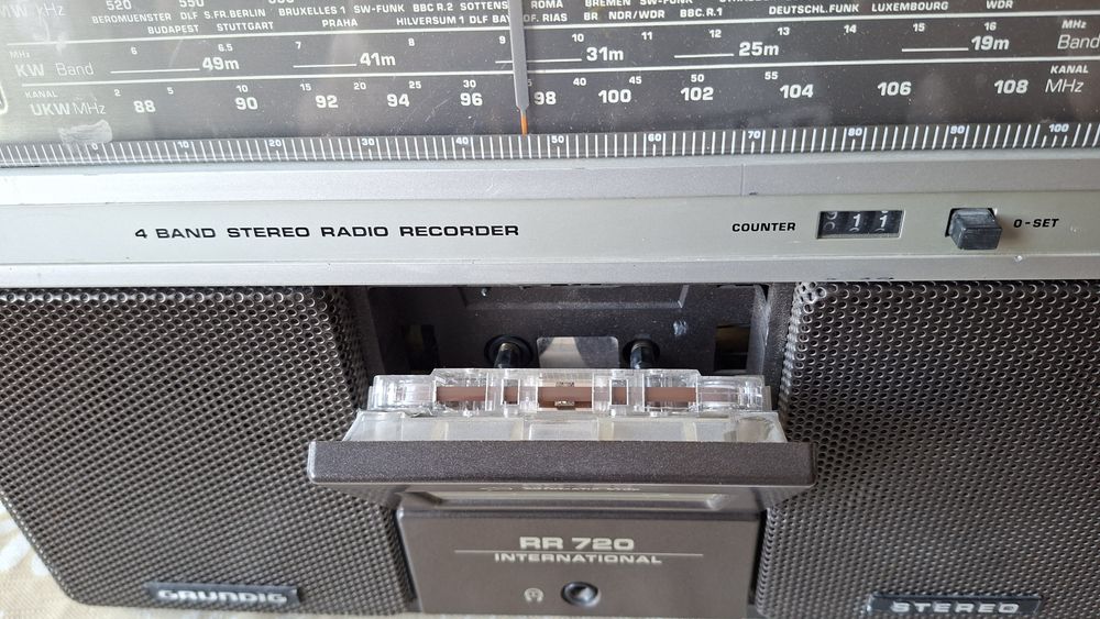 Grundig RR 720 радиокасетофон РАБОТЕЩ