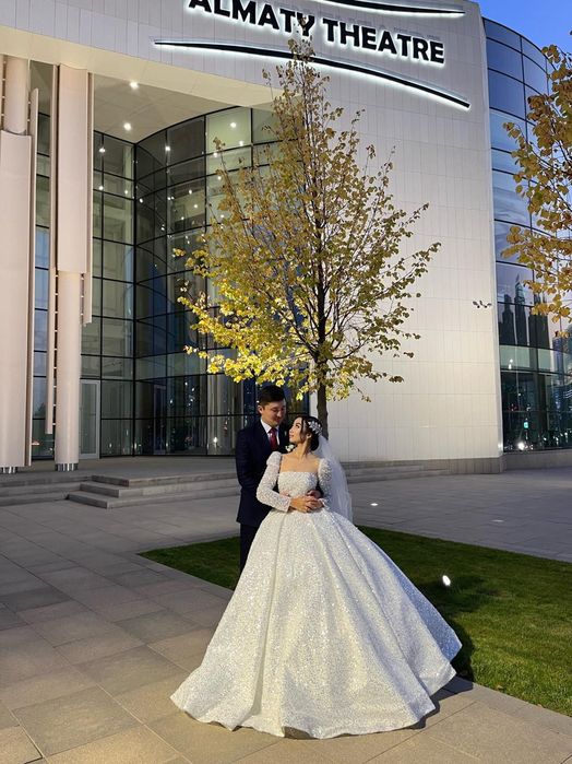 Свадебное платье