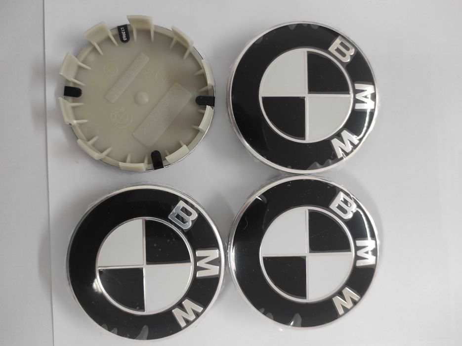 Капачки за Джанти за BMW 56, 60 и 68 мм. Цвят: Синьо/Бяло и Черно/Бяло