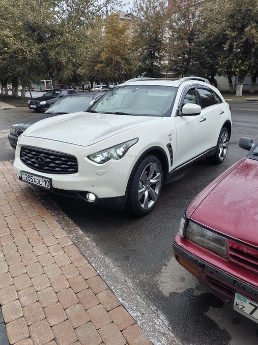 Продам Infiniti FX37 S