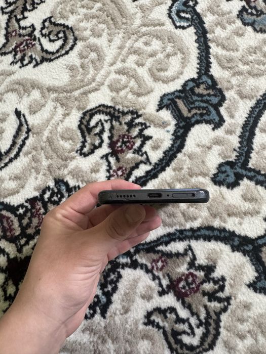 телефон POCO X4 GT