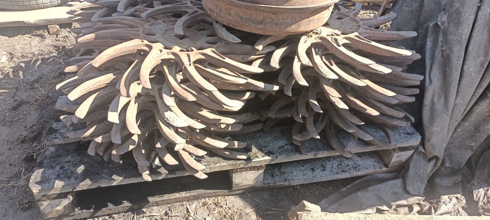 Продам баллон комбайн, расспред мтз, диск Т 25