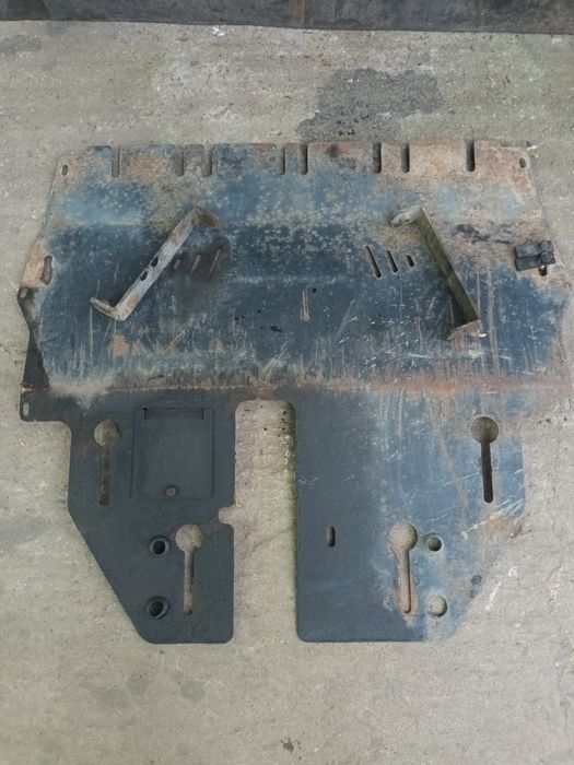 Scut motor metal skoda rapid