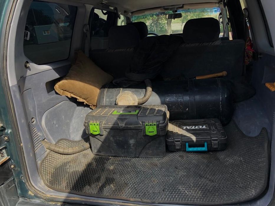 Продам срочно автомобиль