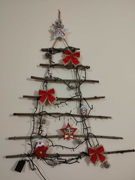 Коледна украса за стена