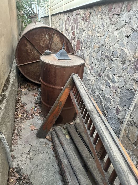 Срочно продаю две цистерны.