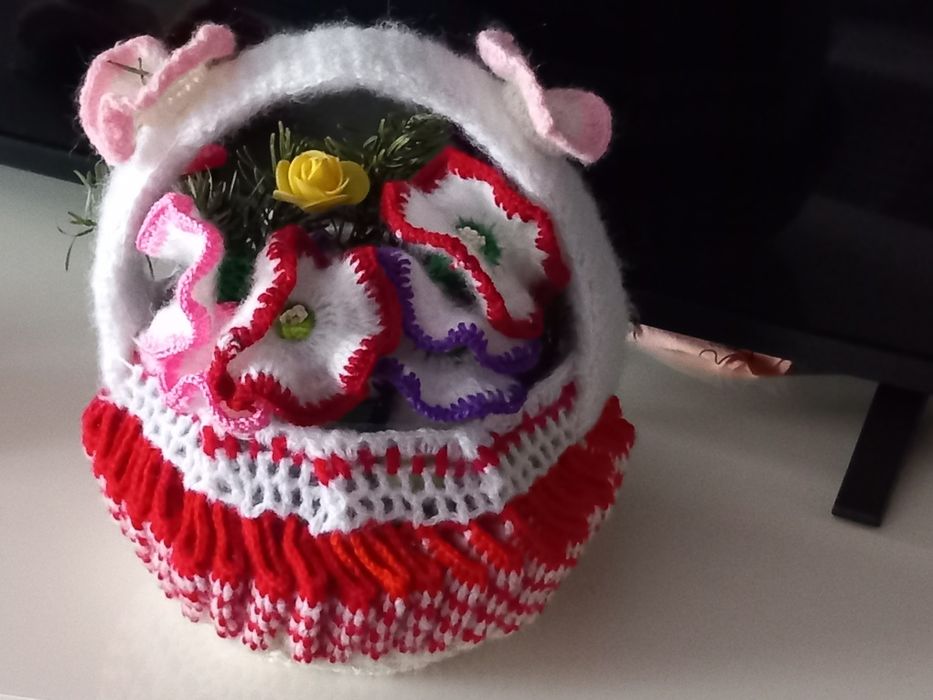 Cosulet din acryl crosetat manual