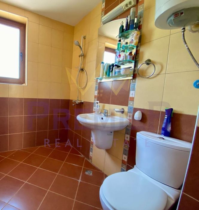 Продава се Двустаен апартамент в к.к. Слънчев бряг - 80 кв.м за 1241 €/кв.м - Снимка #2