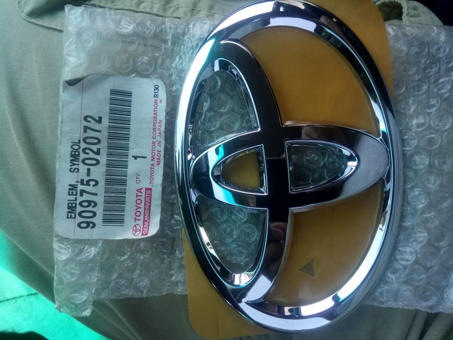 Эмблема на тойото