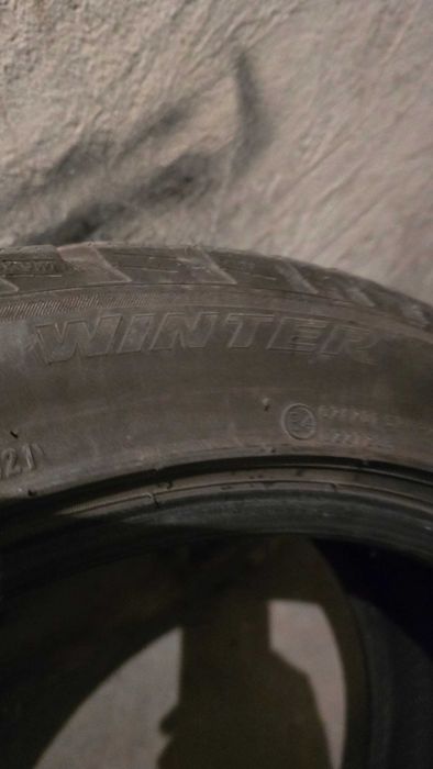 Зимни Гуми 275/40/18 Pirelli Sottozero