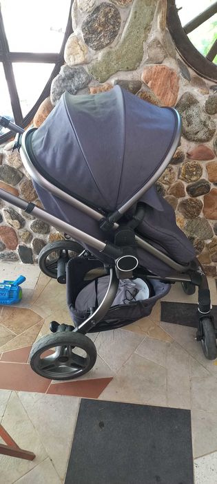 Бебешка количка Livio