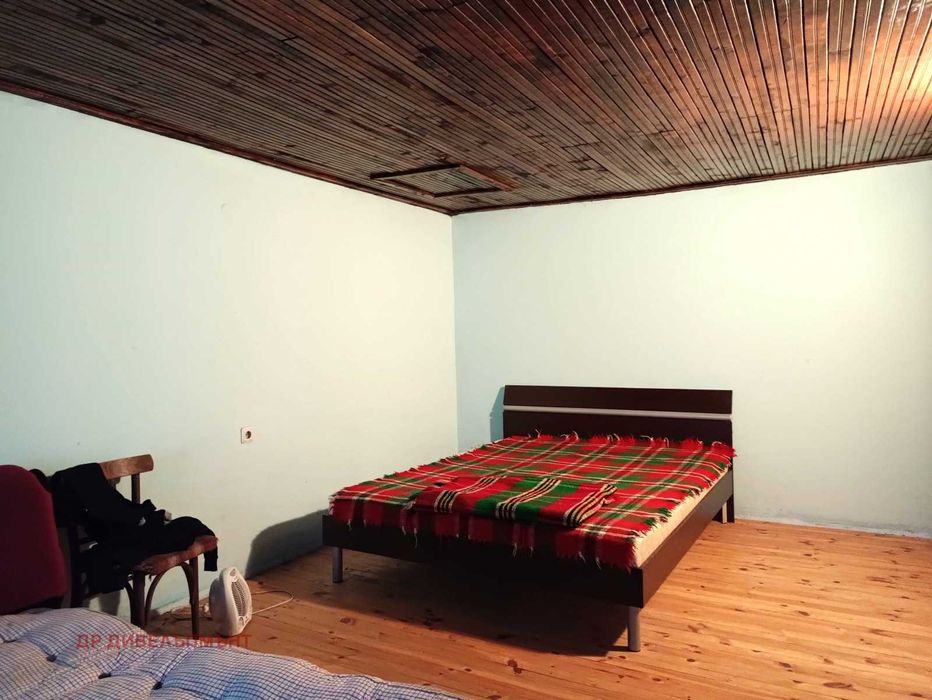 Продава се Къща в с. Житен, Област София-град - 335 кв.м за 939 €/кв.м - Снимка #13