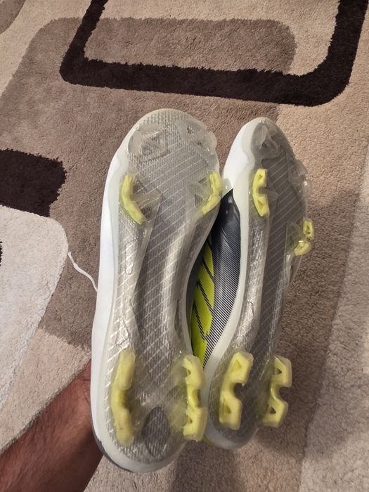 Vand ghete de fotbal Nike Mercurial Vapor Superfly 2 Elite FG in stare foarte buna
Nr 44,