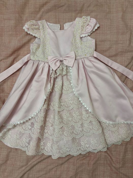 Платье на 5-6 лет
