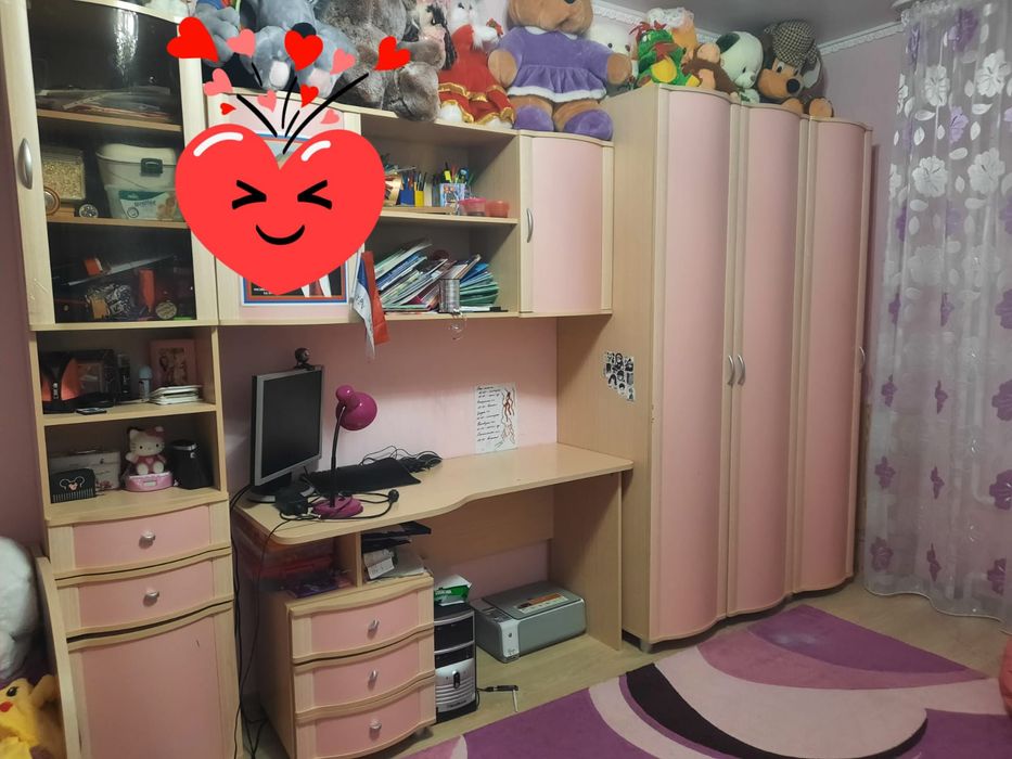 Продам спальный гарнитур