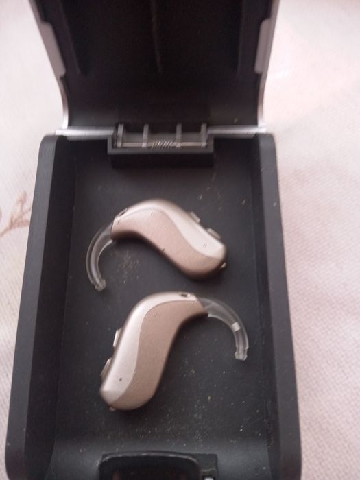 Vand 2 aparate auditive sonic