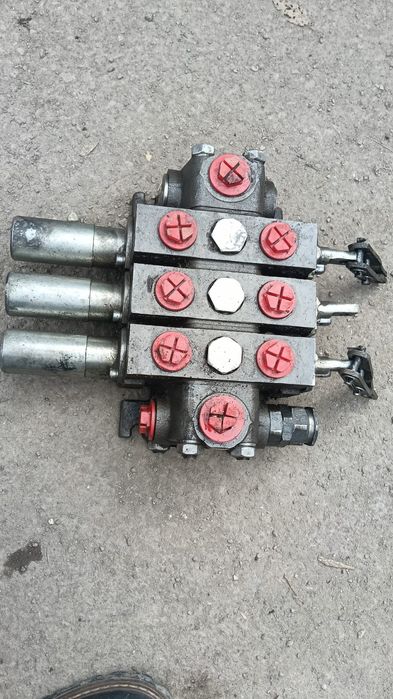 Распределитель МТЗ 82-1