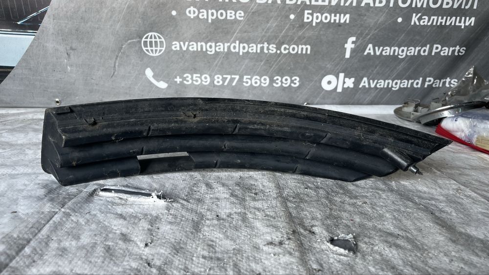 Volkswagen Passat B6 решетка предна броня