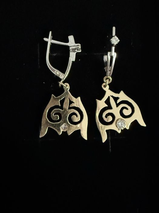 Бриллиантовые серьги