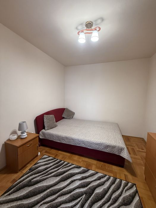 Apartament 3 camere pentru închiriat