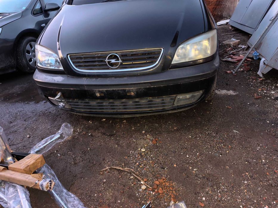 Опел Зафира А, на Части