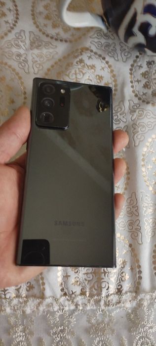 Samsung Galaxy Not 20 Ultra  256GB 12 operativka aybi rasmda malum