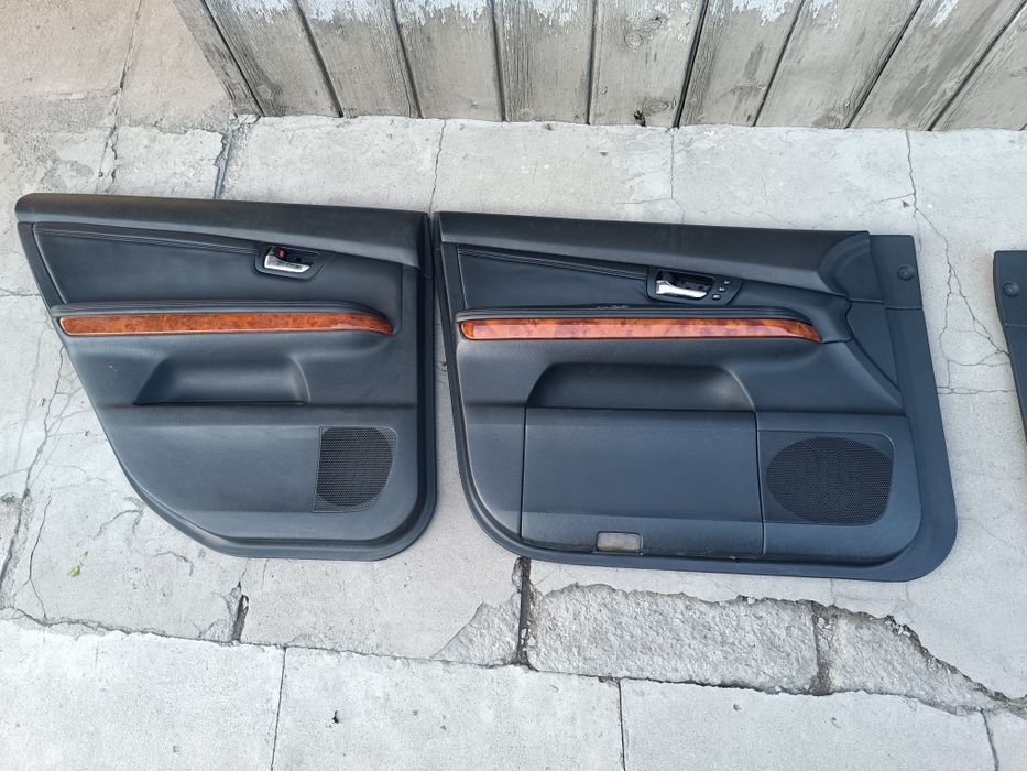 Салон черный на Lexus RX 330 б.у.