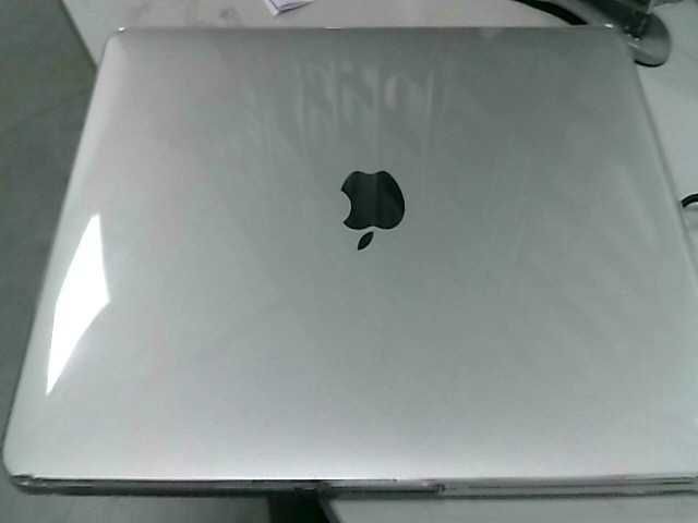 Apple MacBook Pro 13 дюймов 2020 года